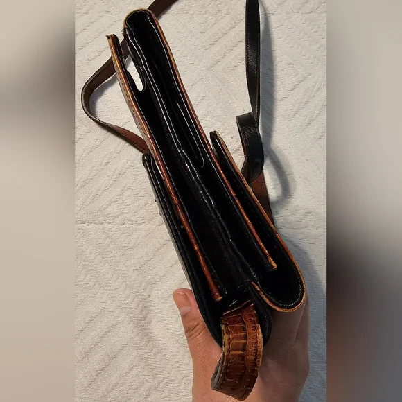 Brighton Pebbled black & Brown Croc Embossed Leather Travel Crossbody EUC - Picture 6 of 16